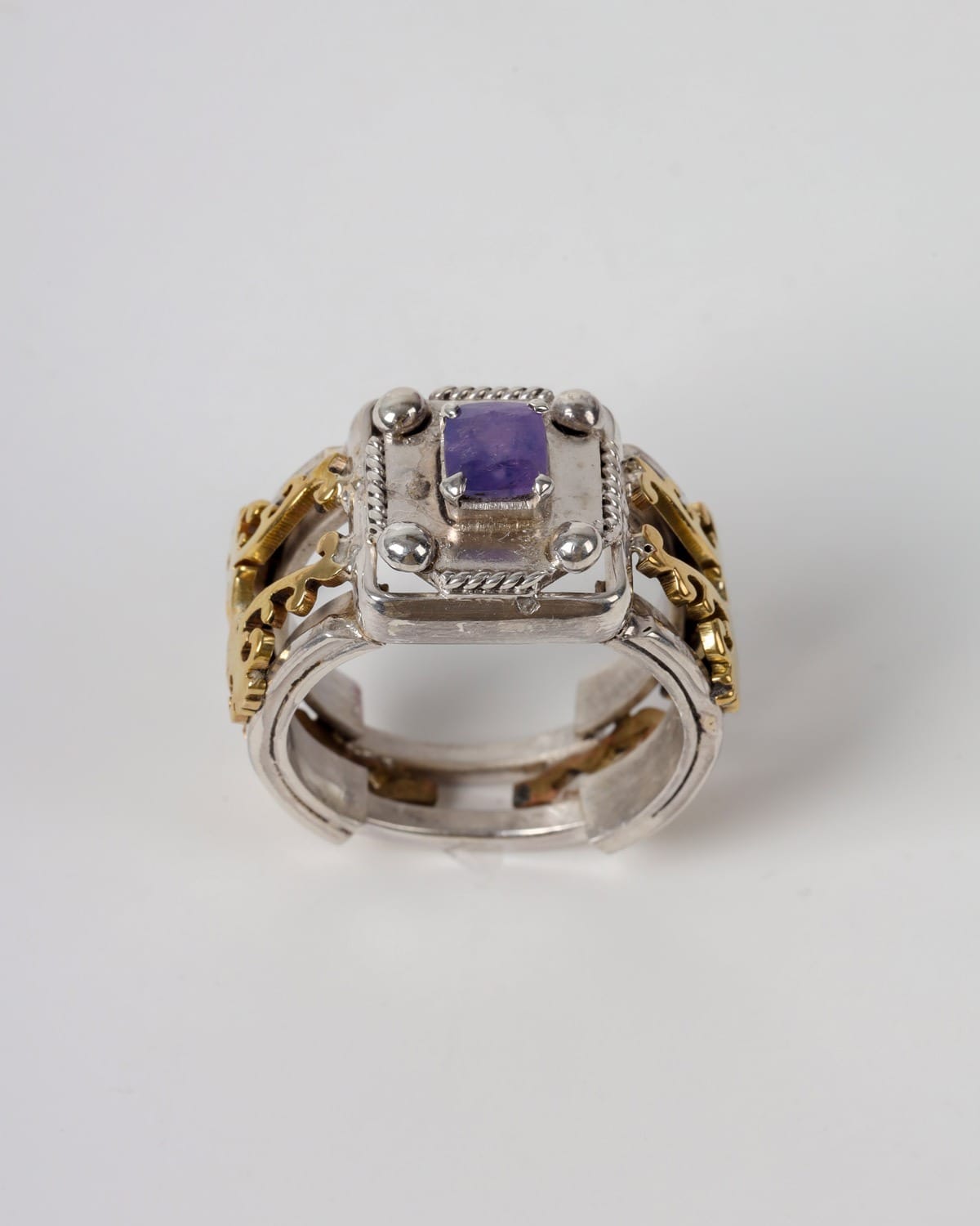 Jagdalek Sapphire Men’s Ring