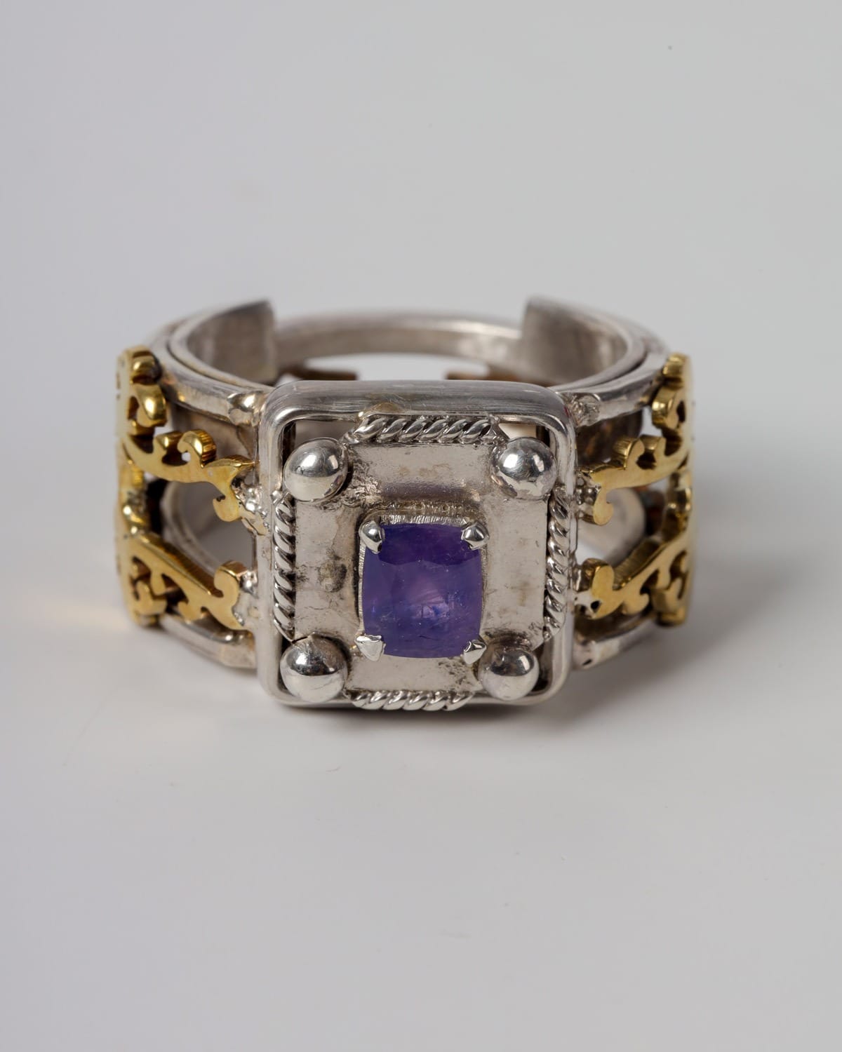 Jagdalek Sapphire Men’s Ring