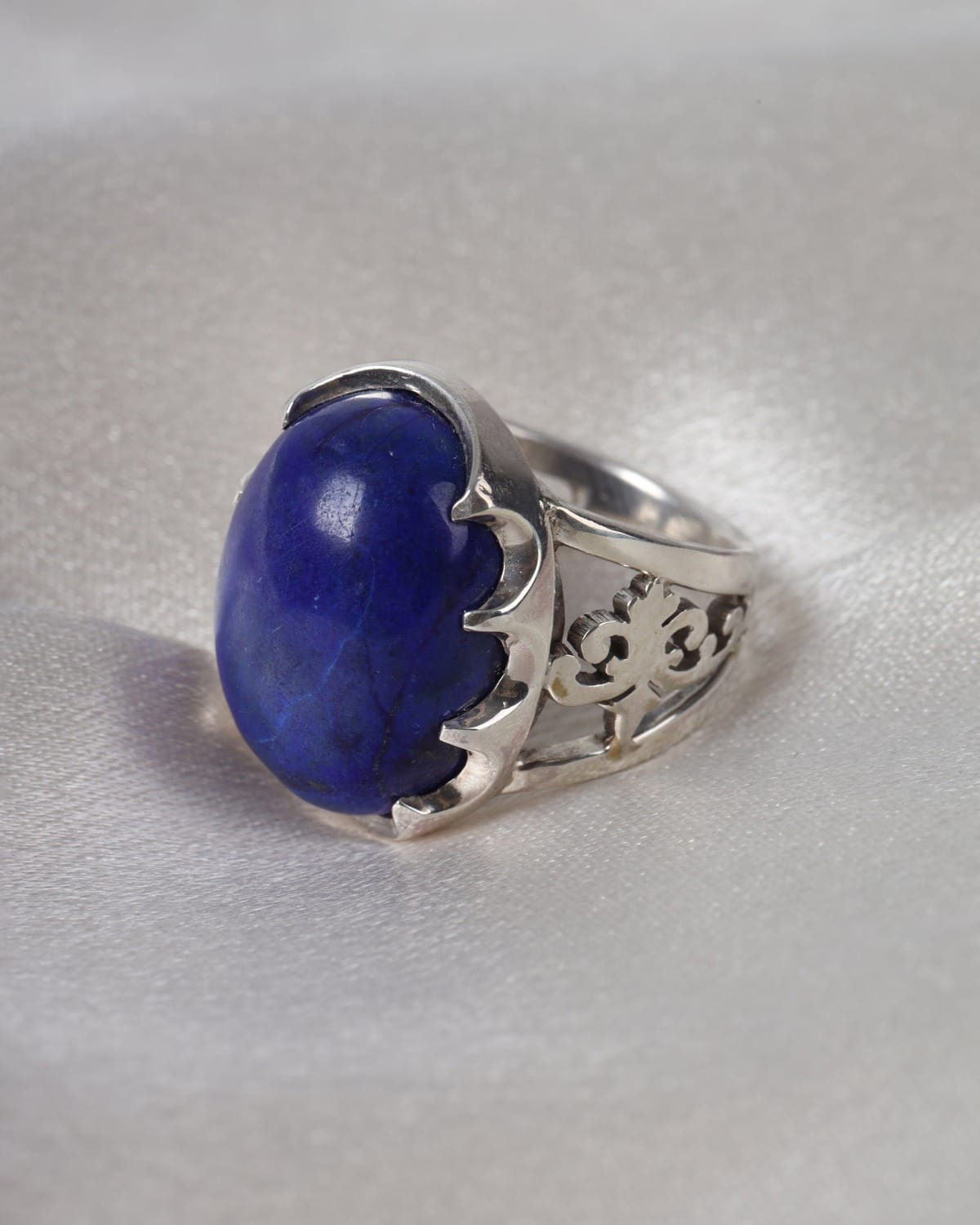 Men's Lapis Lazuli Silver Ring