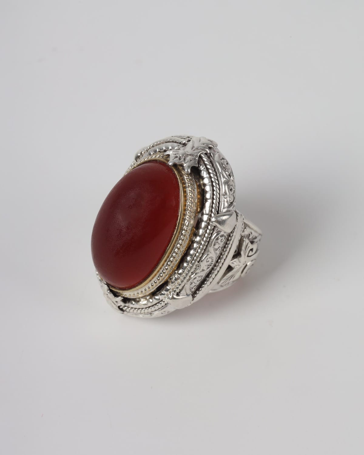 Mens Yemeni Red Agate Silver Ring