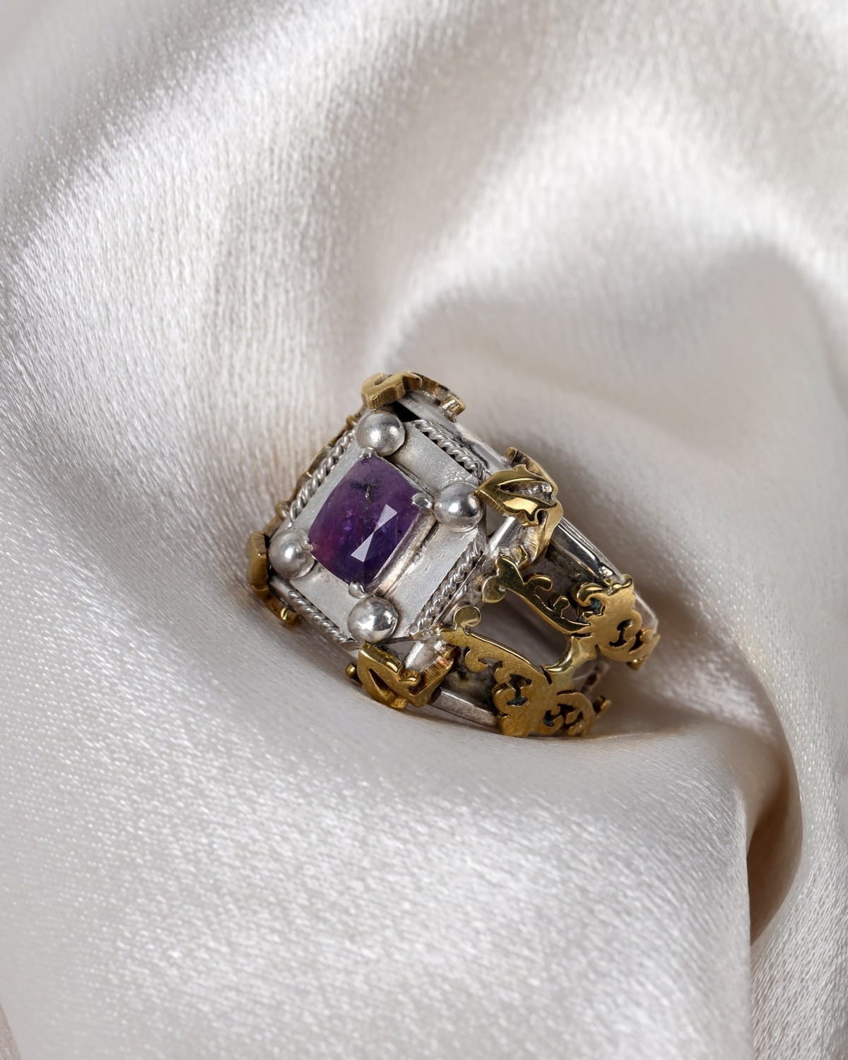 Womens Jagdalek Sapphire Silver Ring