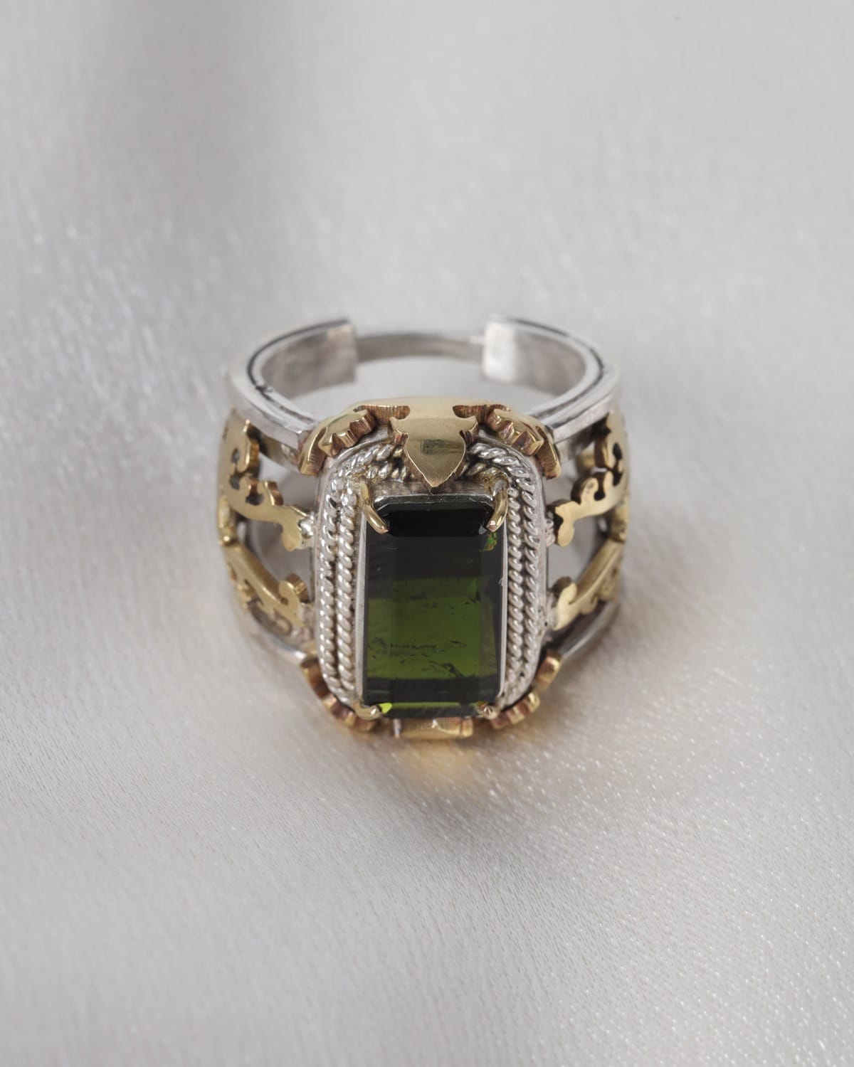 Mens Royal Green Stone Ring