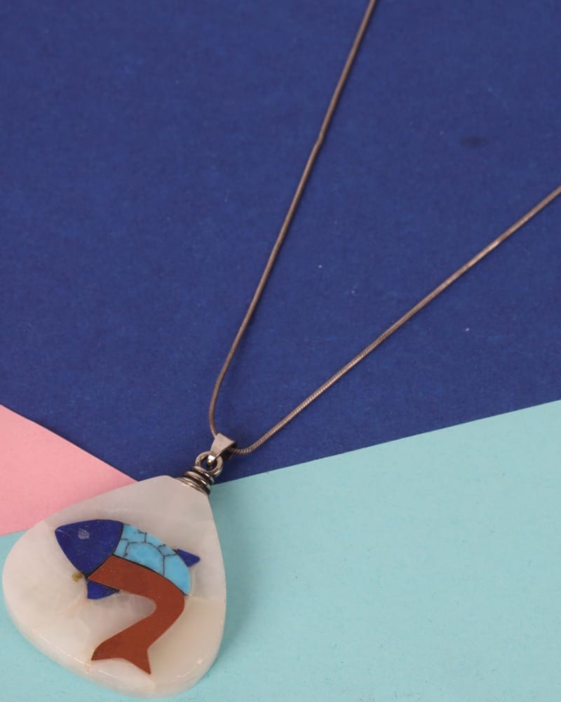 Fish Design Gemstone Silver Pendant